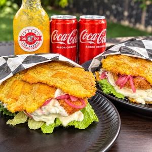 2 Fish Burgers de Plátano Frito + 2 Sodas