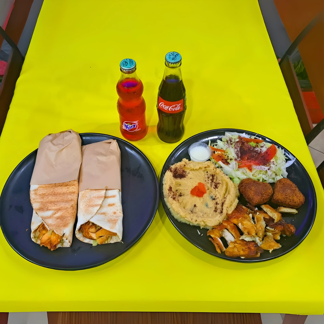 2 Shawarmas de Pollo + Hummus con Pan Pita +  Ensalada + 2 Falafel + Pollo de Pincho + 2 Bebidas por $15 en Shawarma Al Nour