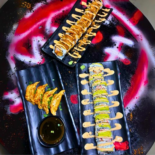2 Rolls de Sushis + 1 Entrada para Compartir + 2 Bebidas por $12 u Opción de 3 Rolls por $20 en Sushi Street
