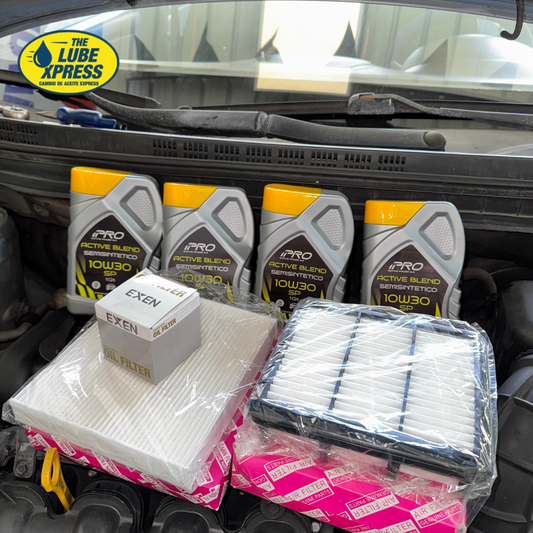 Cambio de Aceite + Filtro de Aceite de motor + Filtro de Aire de Motor + Filtro de Aire Acondicionado para Sedán o 4x4 desde $40 en The Lube Xpress