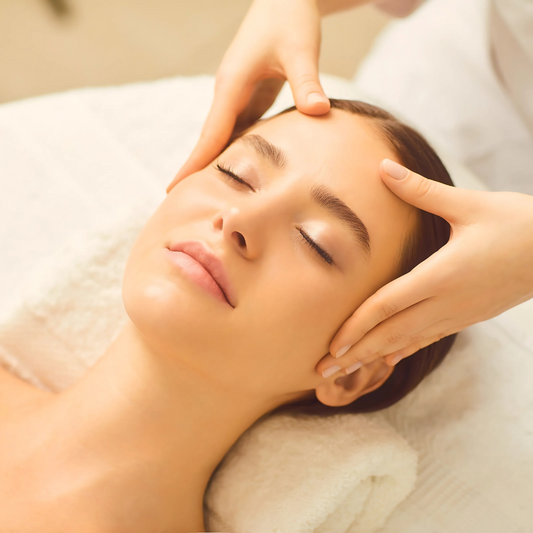 Masaje de Espalda + Masaje Facial por 25$ en Milena Cadavid Beauty Esthetic