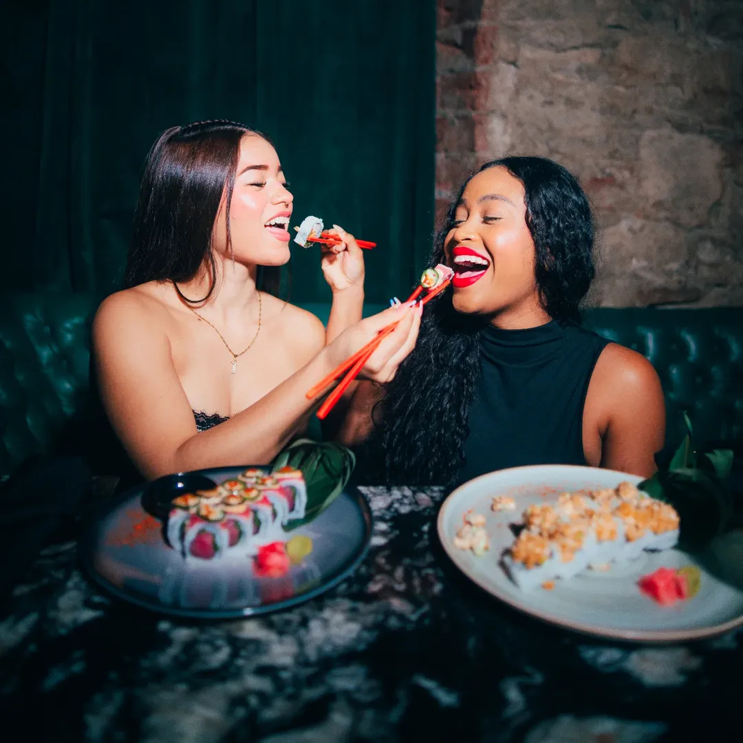 Paga $10 y Consume $20 en todo el menú de comidas y bebidas en El Viejo Santana de Casco Antiguo