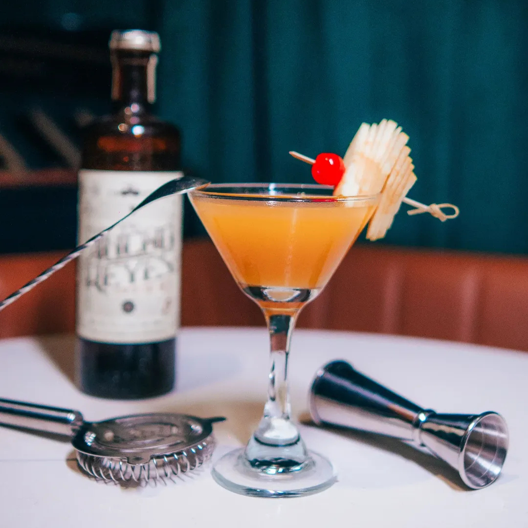 Paga $10 y Consume $20 en todo el menú de comidas y bebidas en El Viejo Santana de Casco Antiguo