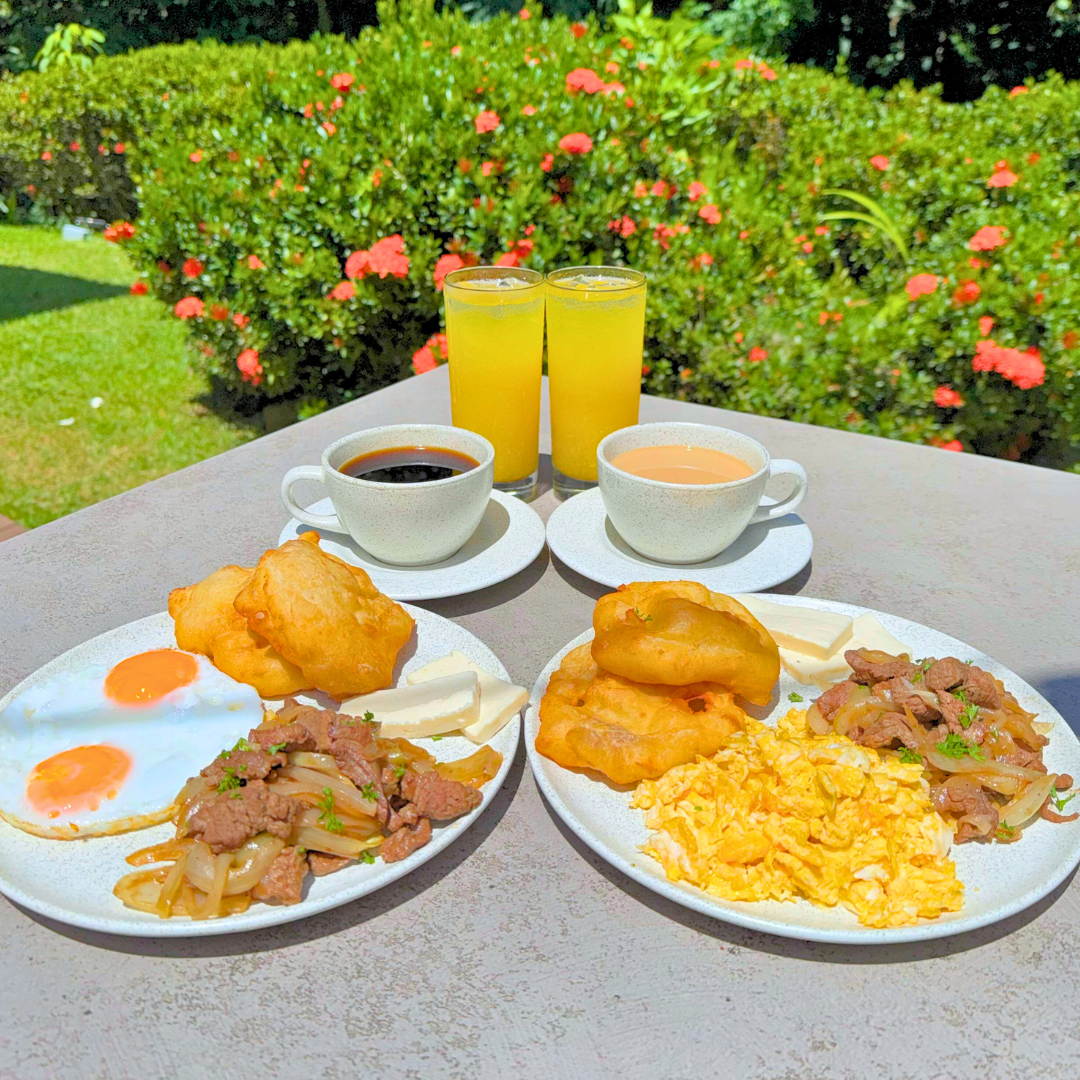 2 Desayunos Patrios + 2 Bebidas + 2 Cáfes por $15 en el Hotel Albrook Inn