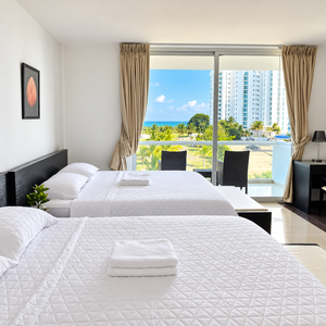 Estadía de 1 o 2 Noches en Playa Blanca Town Center Suites para hasta 4 Personas desde $99 en Beach Houses