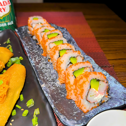 2 Rolls de Sushis + Entrada de Rollitos de Primavera o Edamames + 2 Bebidas por $21 en Bonsai El Panamá Restaurants