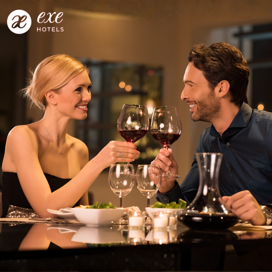 Cena Romántica de 4 Tiempos para 2 Personas por $59.20 en Restaurante TECA by Hotel Exe Oriental: