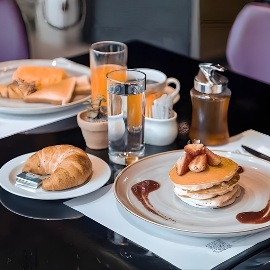 Brunch del Día de las Madres: Mimosa Bar Ilimitado + Mariachi + Buffet Infantil por $33 en Restaurante TECA by Hotel Exe Oriental