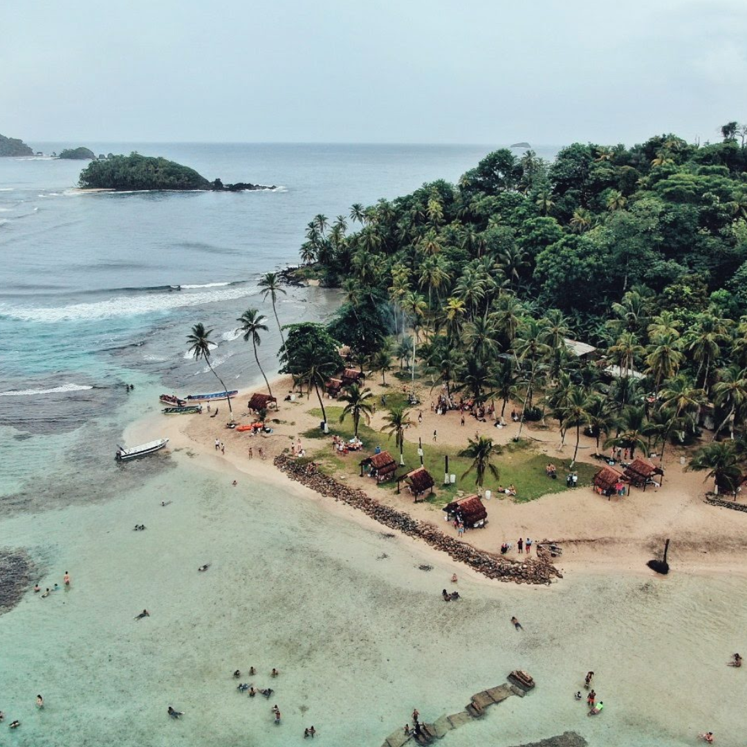 Pasadía en Isla Mamey + 4 Ceviches + 4 Cervezas para 4 personas por $45 con Ally's Tours