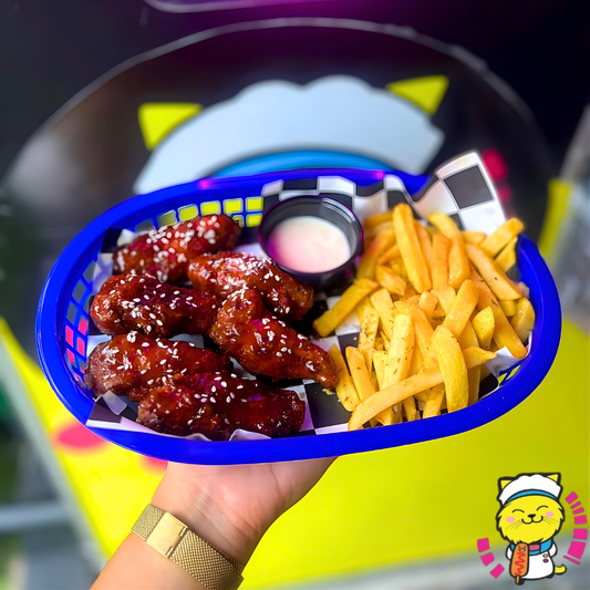 2 Quesadillas + 1 Orden de Alitas con Papas +4 Oreos Bites + 2 Bebidas por $12 en Nekko Truck