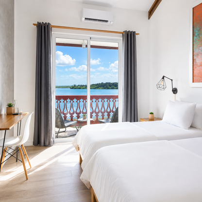 Paquete Completo a Bocas del Toro: Vuelos + 3 días en Hotel sobre el Mar + Desayunos y Actividades por $620.50 para 2 Personas