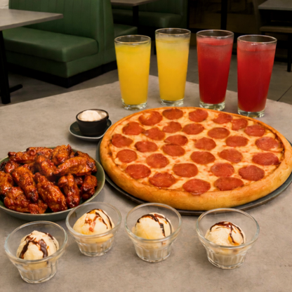 Pizza Grande de 14" + 24 Wings + 4 Bebidas + 4 Helados por $30 en Valenti's