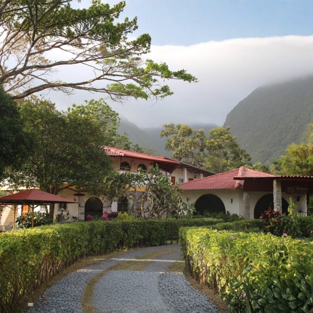 Estadía de 1 noche para 2, 3 o 4 personas + Desayuno incluido desde $73 en el Hotel Valle Verde